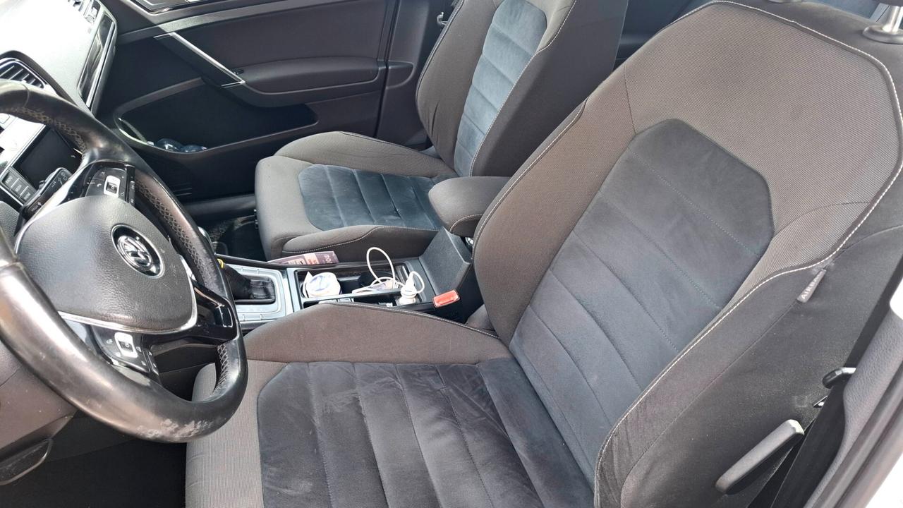 VOLKSWAGEN GOLF 1.6 TDI DSG 5p. Highline