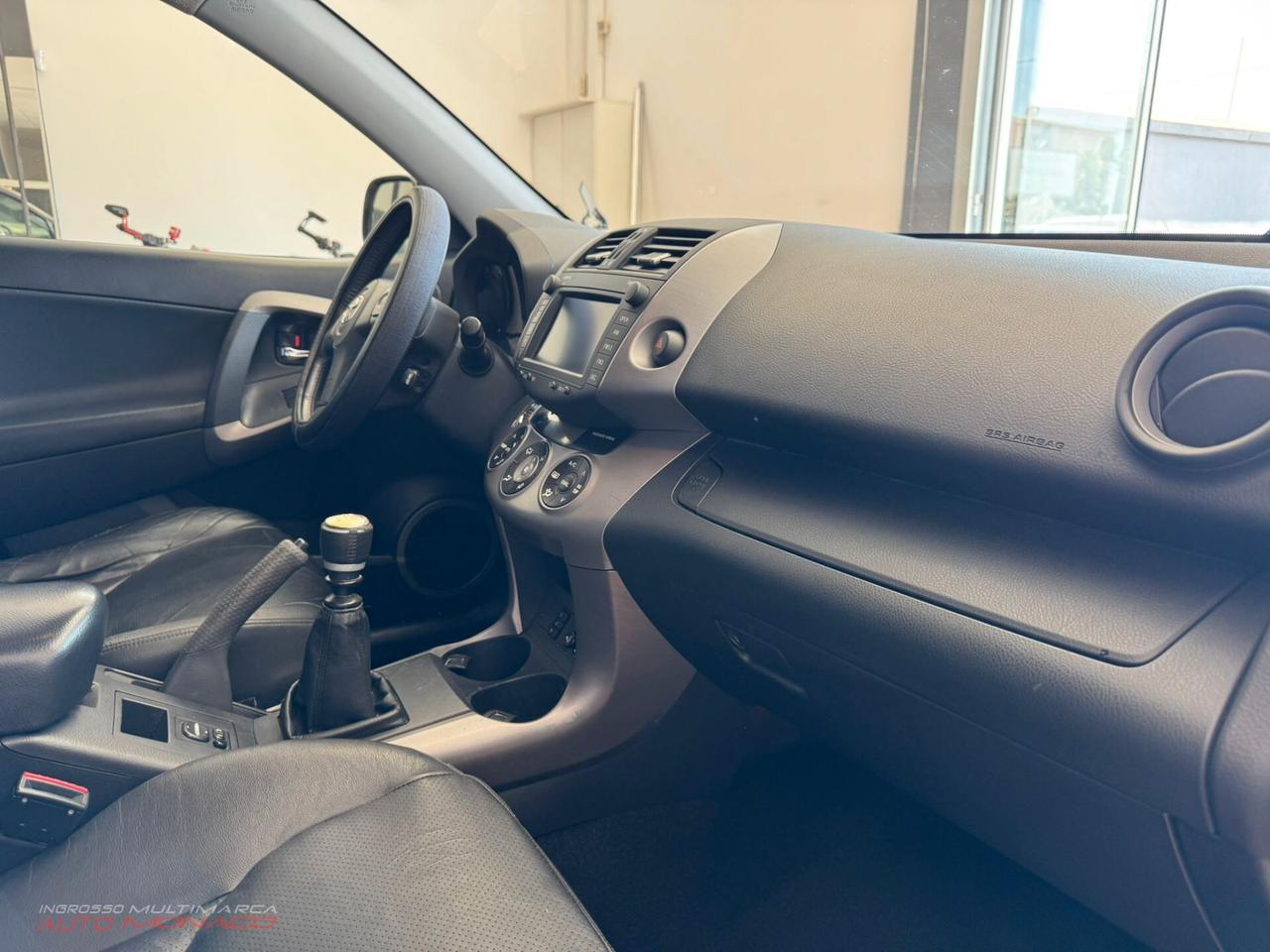 Toyota RAV 2.2 D-4D 177CV Luxury 2008