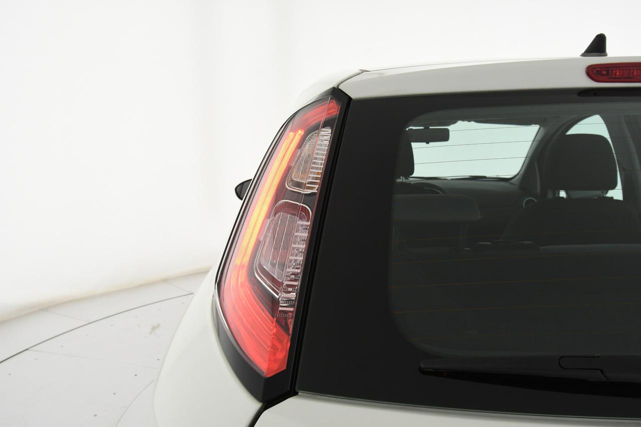 FIAT Punto 5p 1.4 natural power Easy 70cv NEOPATENTATI+C15"