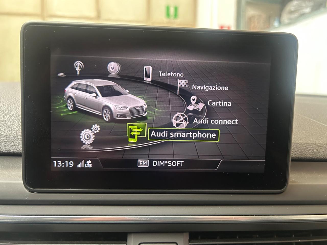 Audi A4 2.0 TDI 190 CV quattro S tronic S-LINE