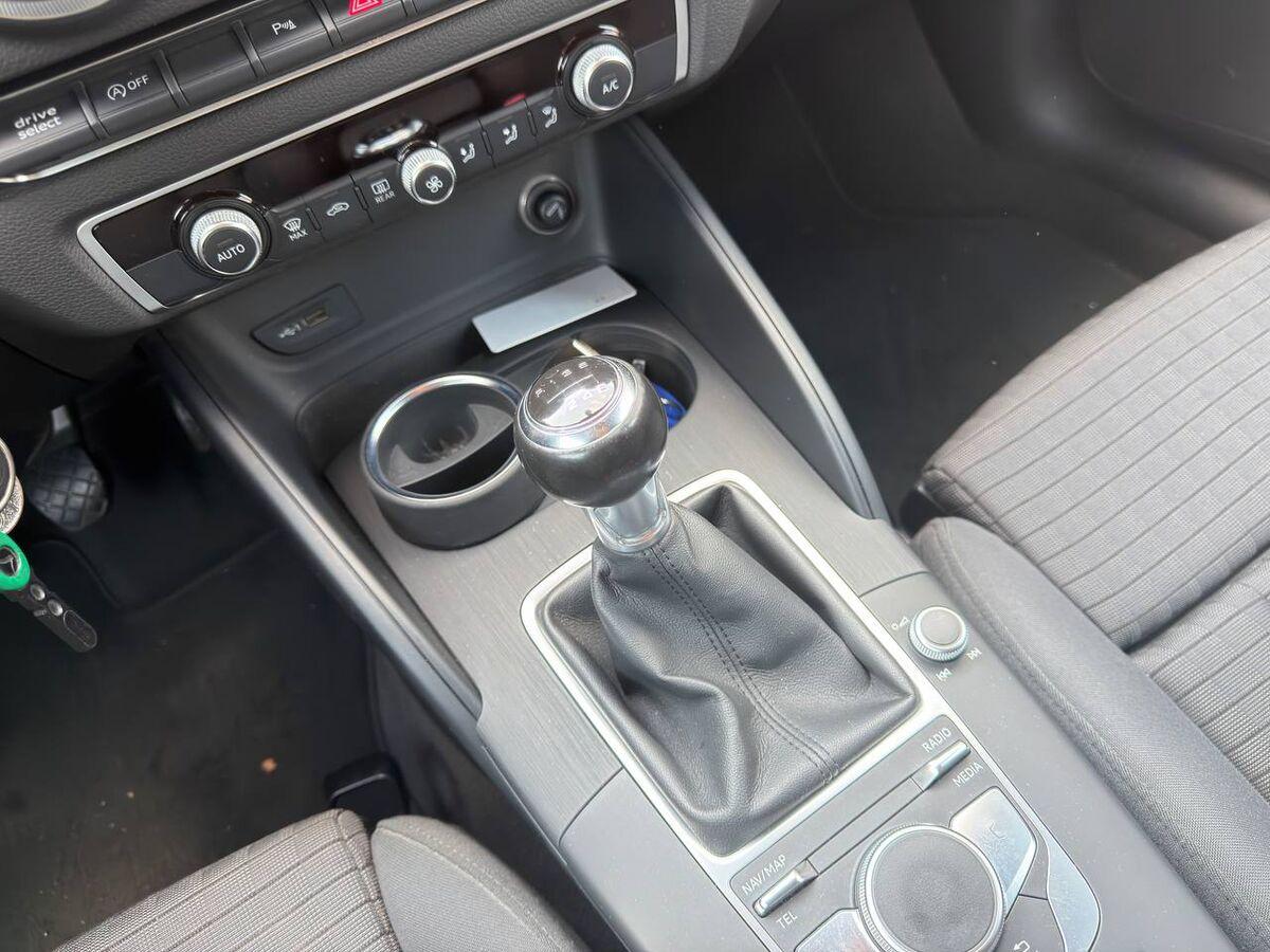 Audi A3 3 Porte A3 1.6 tdi Design 110cv