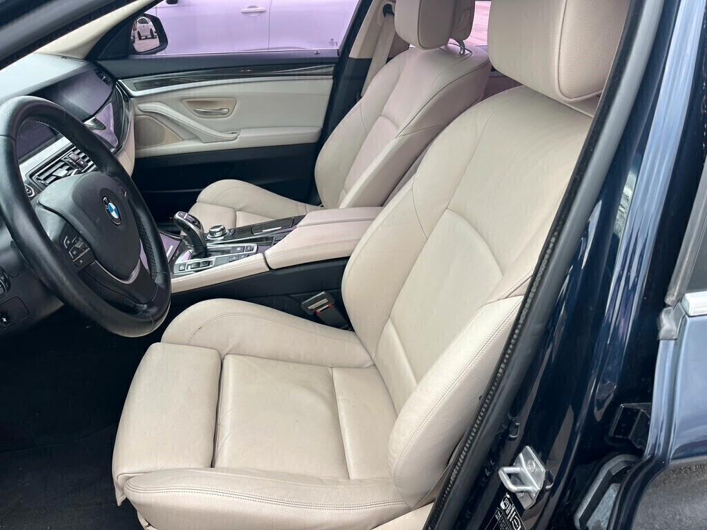 Bmw 525 525d xDrive Touring Luxury