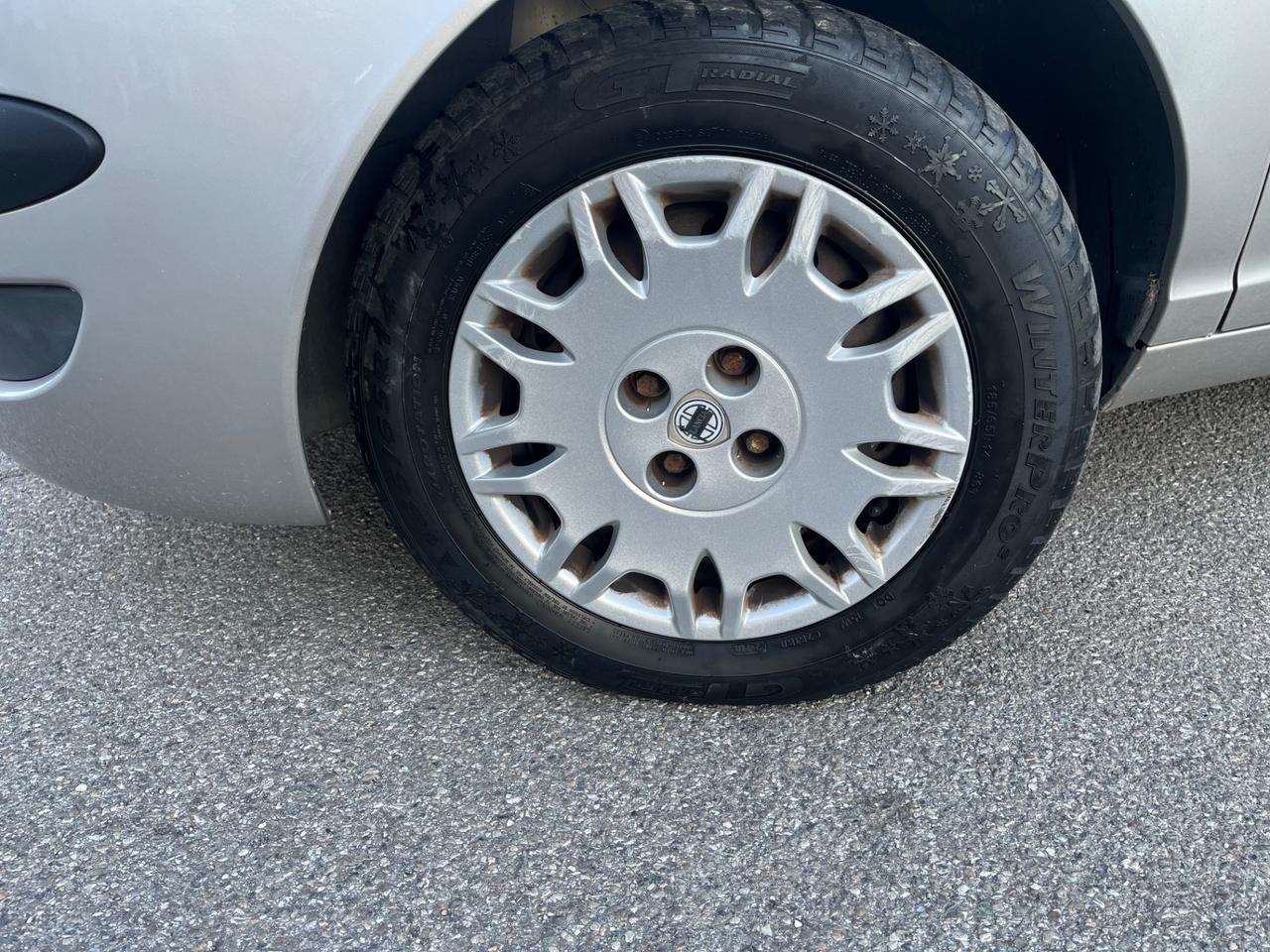 LANCIA YPSILON - NEOPATENTATI