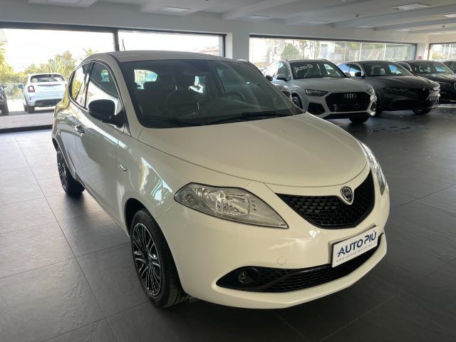 LANCIA Ypsilon 1.2 69 CV Gold