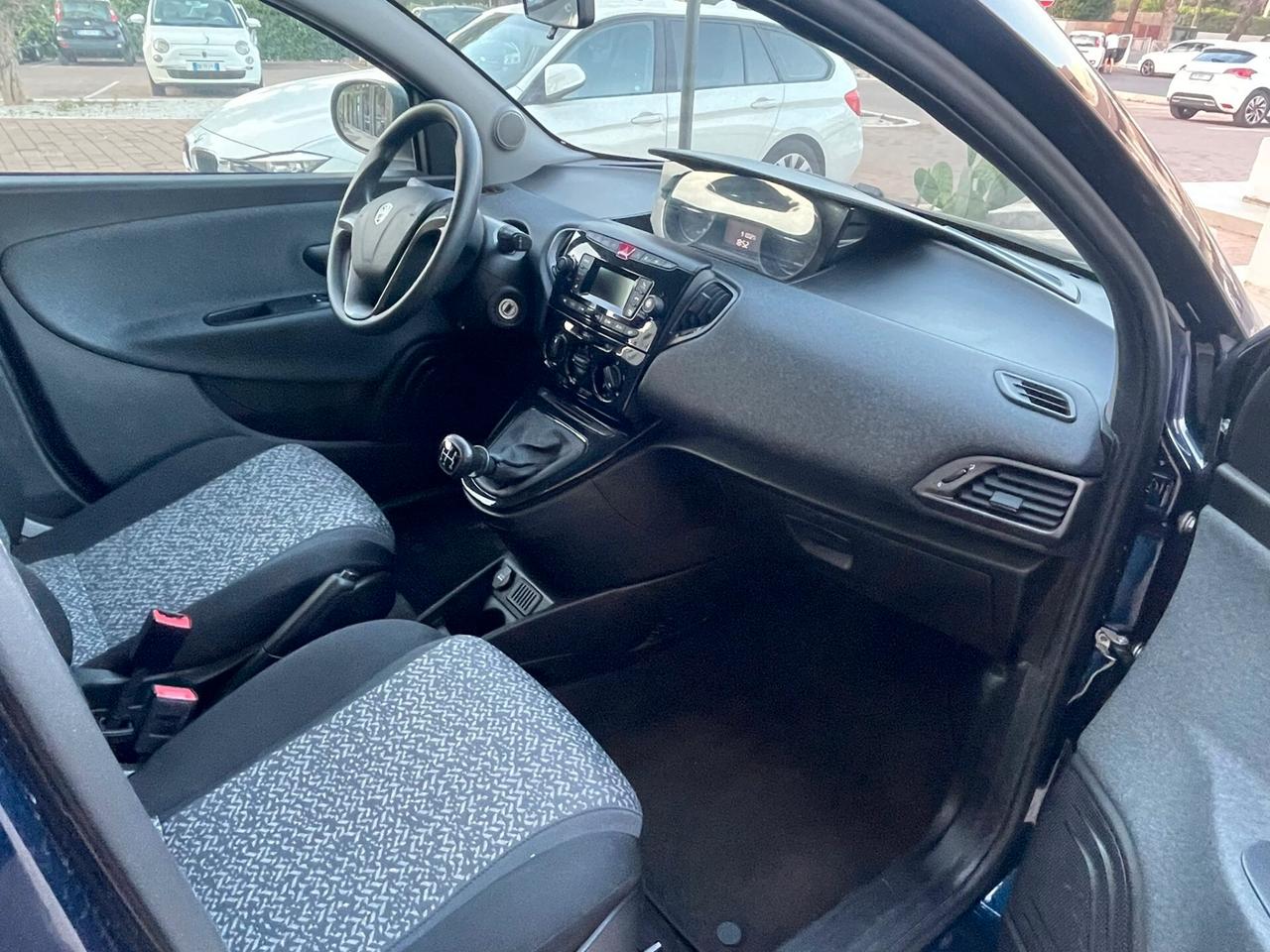 Lancia Ypsilon 0.9 TwinAir 85 CV 5 porte Metano Ecochic Elefant.Blu