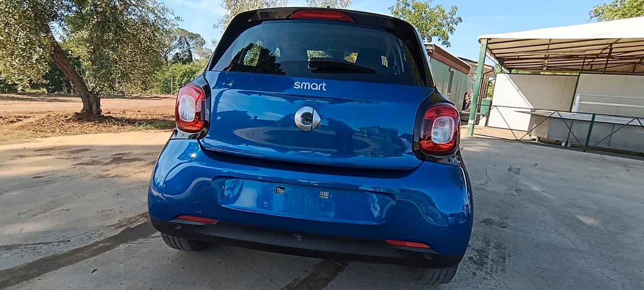 Smart ForFour 1.0 Passion NEOPATENTATI