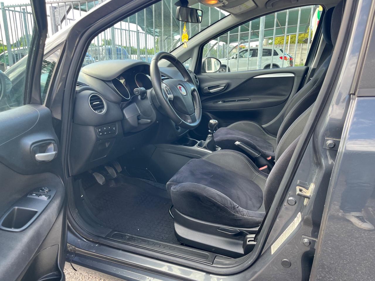 Fiat Punto 1.2 8V 5 porte Lounge OK NEOPATENTI