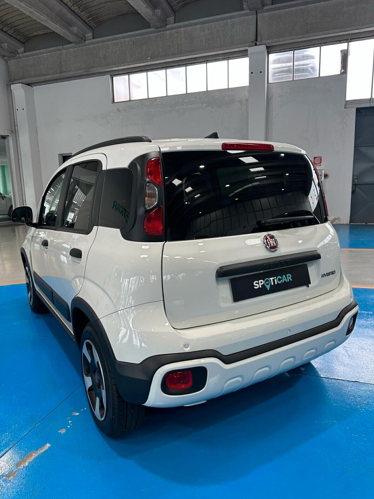 Fiat Panda 1.0 Cross km aziendale 2024 full