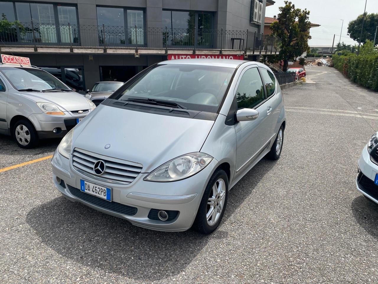 Mercedes-benz A 150 Coupé Classic Basic