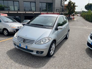 Mercedes-benz A 150 Coupé Classic Basic
