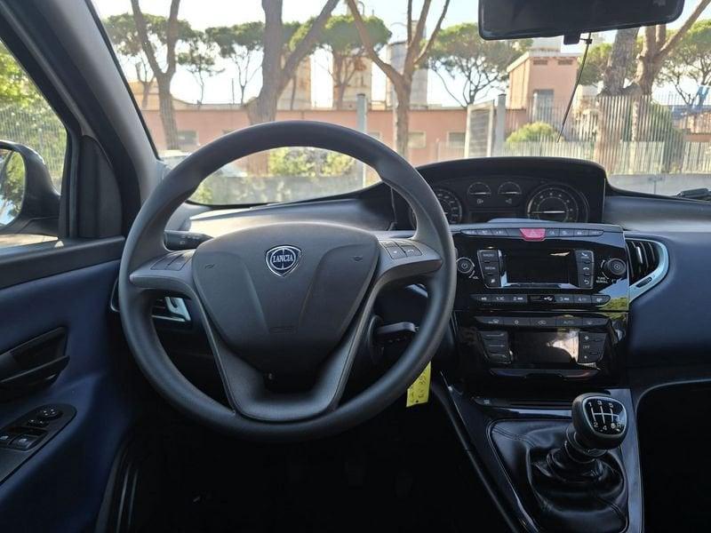 Lancia Ypsilon 1.0 FireFly 70cv Hybrid Silver Plus