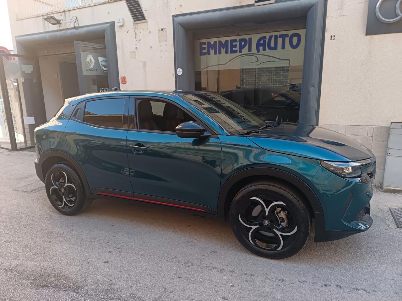 Alfa Romeo Junior Hybrid 1.2 -145 CV EDCT6 Speciale km 19000