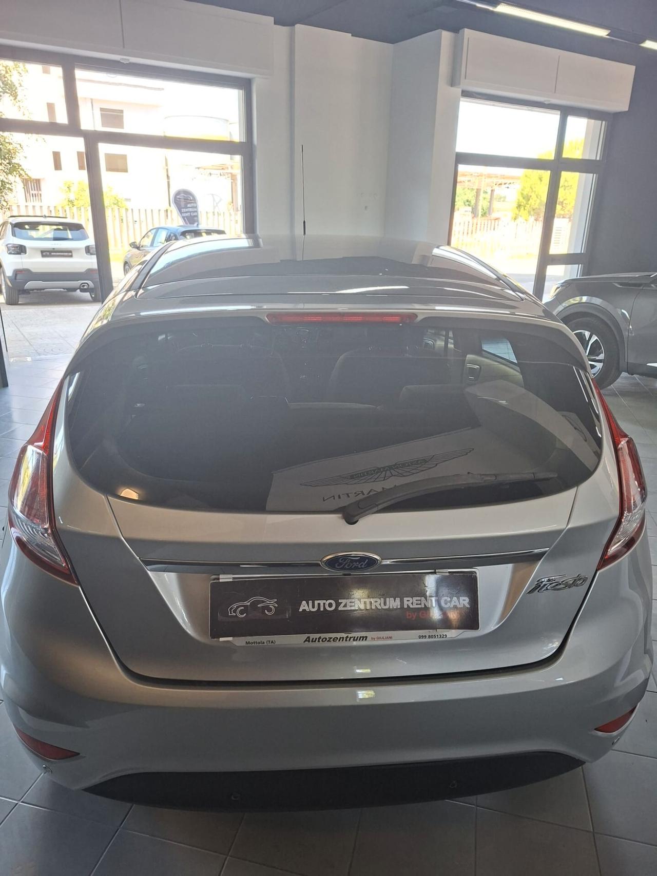 Ford Fiesta 1.5 TDCi 75CV 5 porte Titanium