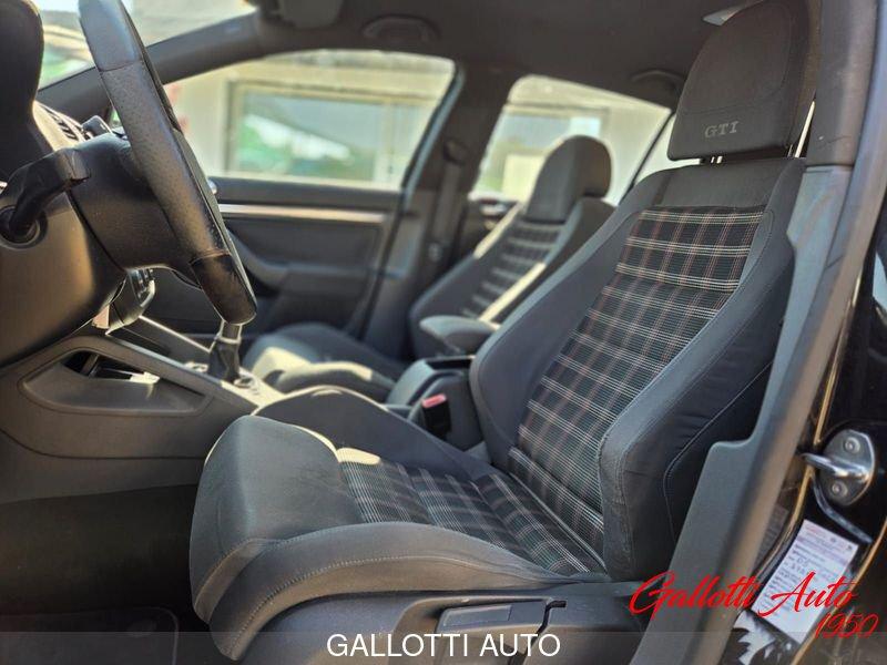Volkswagen Golf 2.0 16V TFSI 5p. GTI