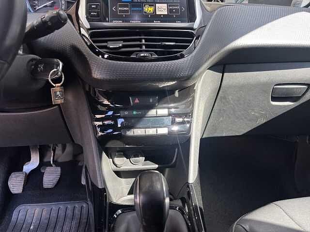 Peugeot 2008 BlueHDi 100 S&S Allure