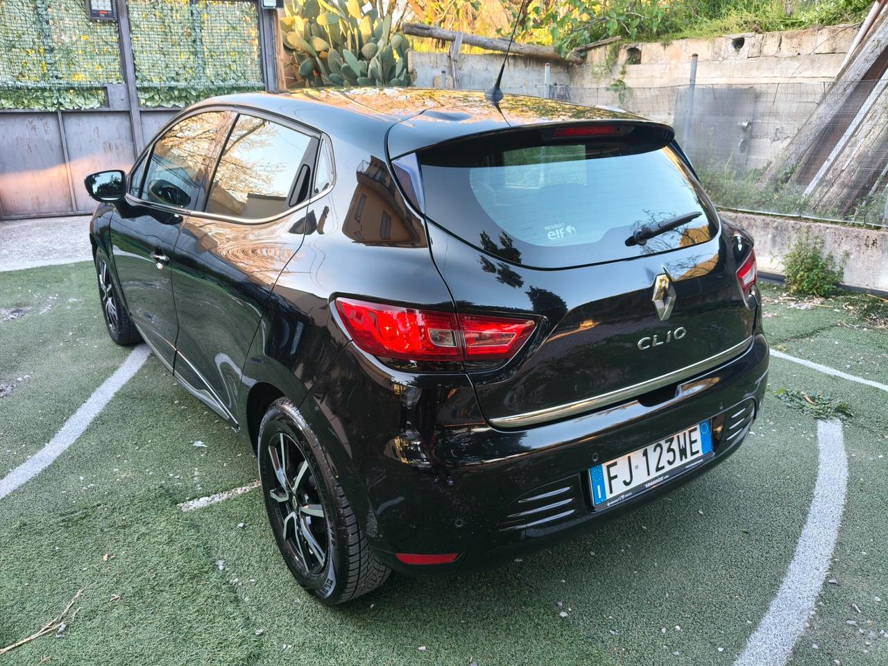 Renault Clio 1.2 FULL OPTIONAL 2017 KM 110