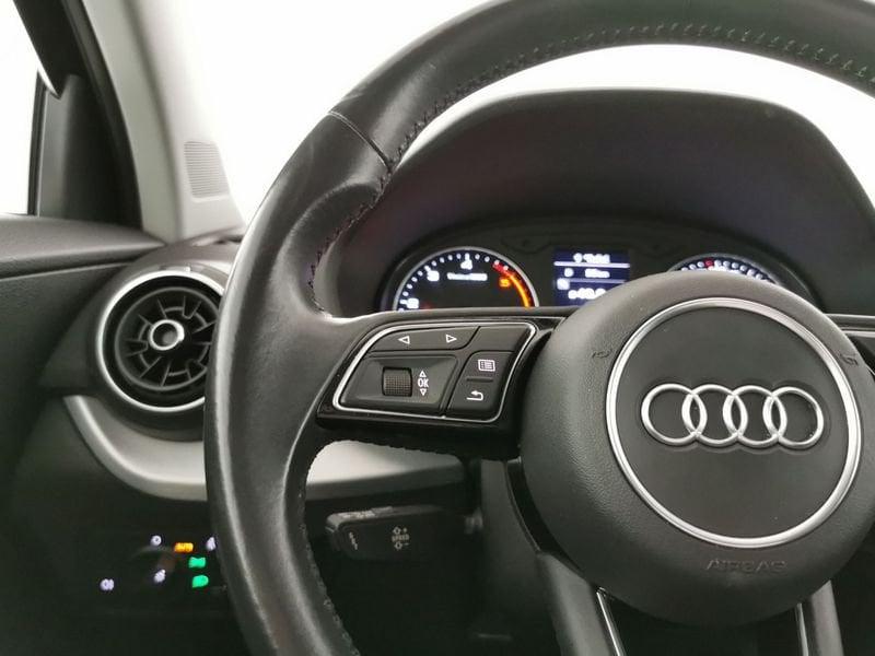 Audi Q2 30 1.6 tdi Business Design s-tronic