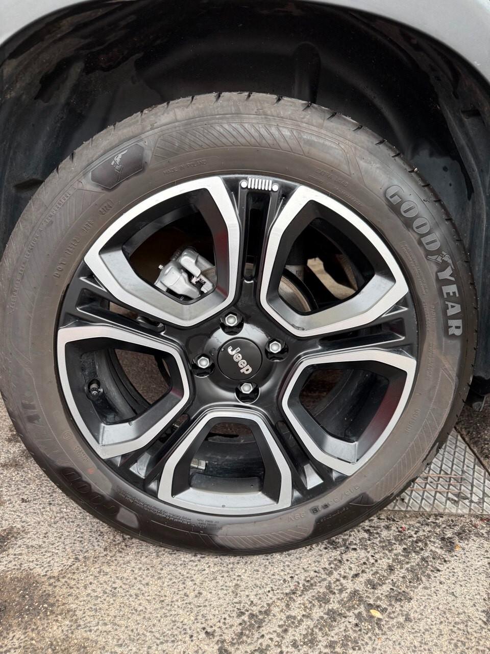 Jeep Avenger 1.2 Turbo 100 CV MHEV Summit