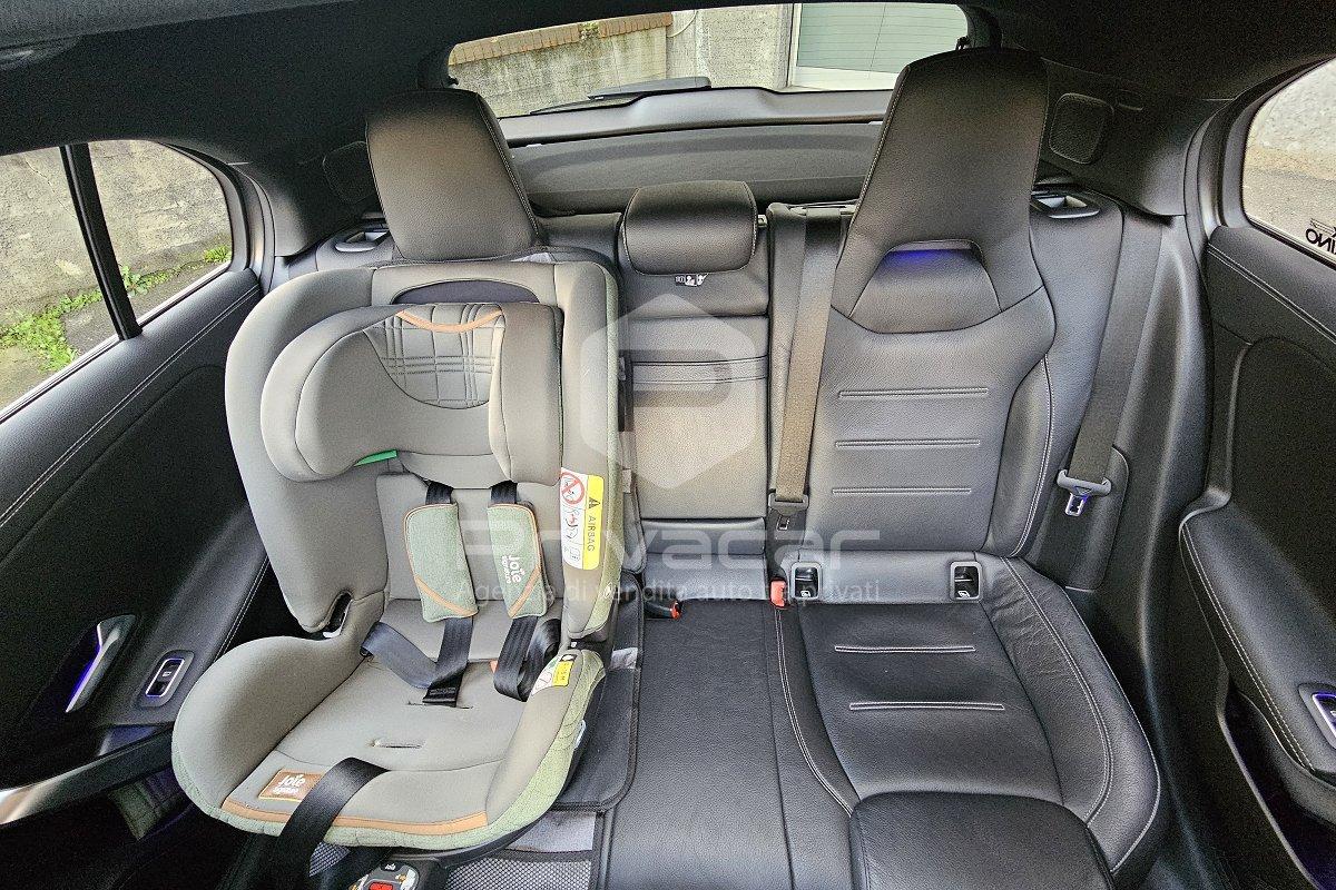 MERCEDES A 35 AMG 4Matic