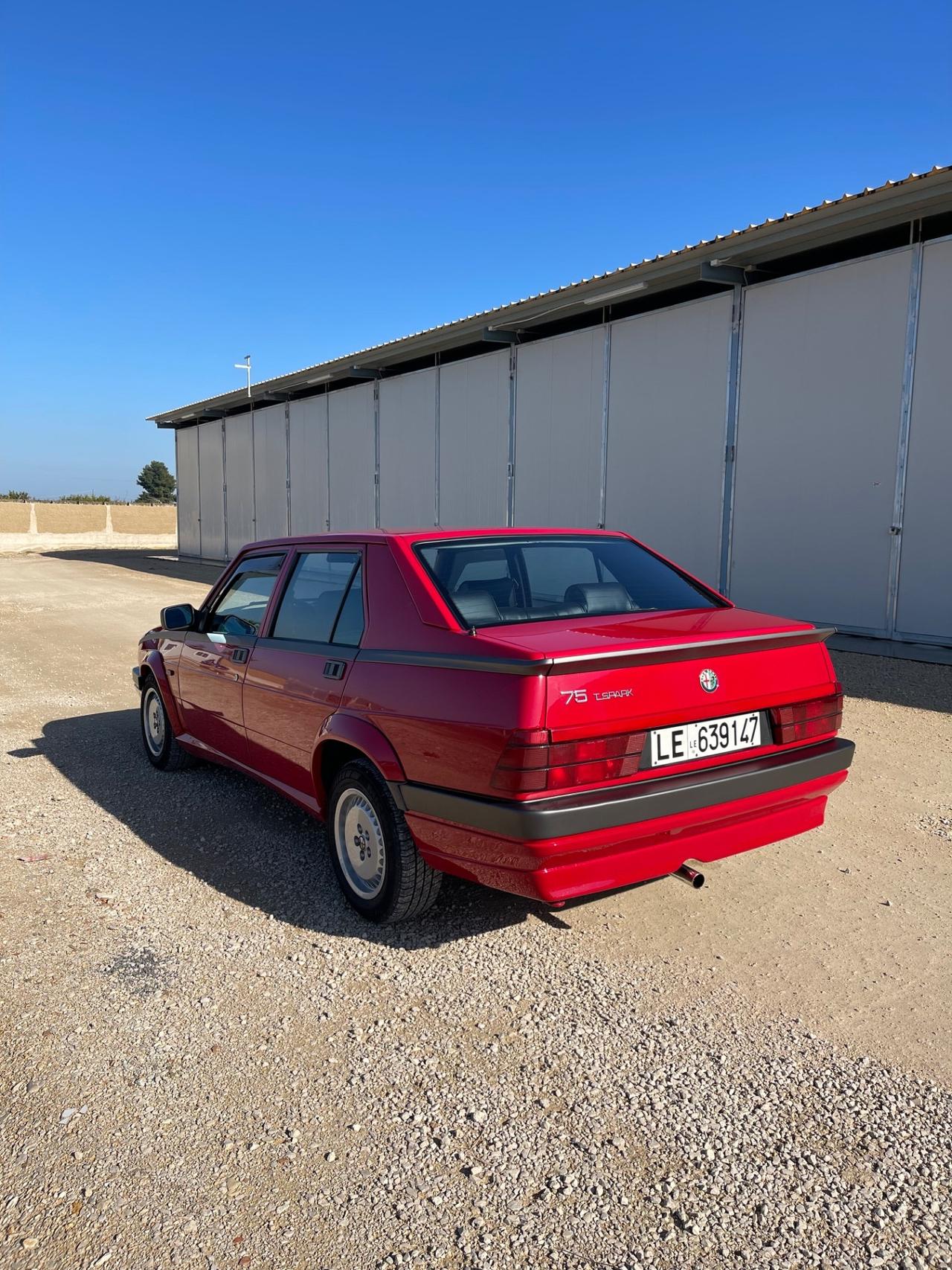 Alfa Romeo 75 2.0i Twin Spark PARI AL NUOVO