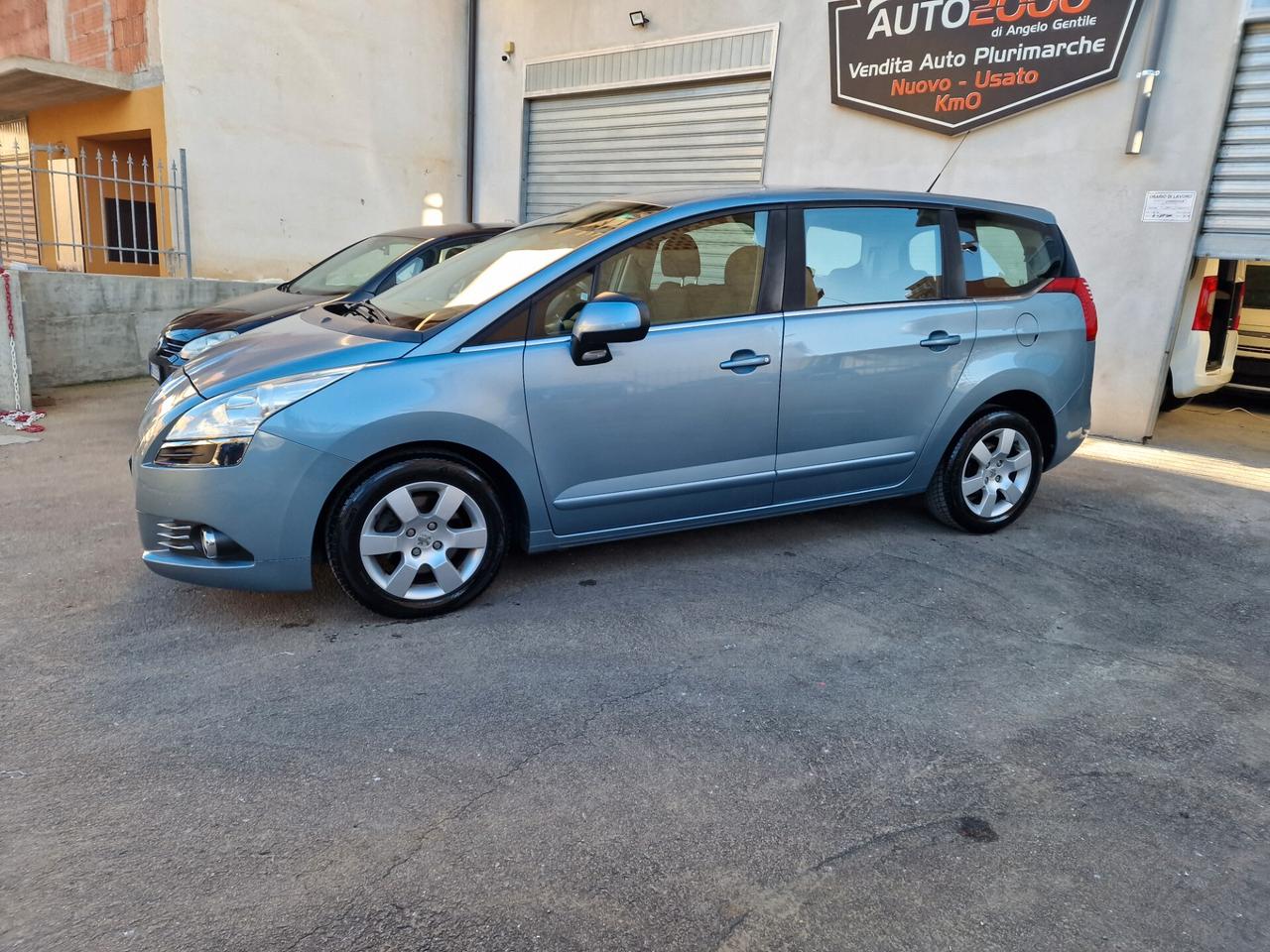 Peugeot 5008 2.0 HDi 150CV Tecno