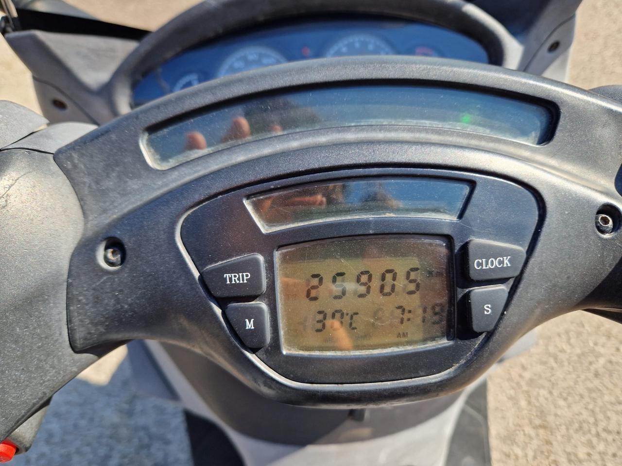 Piaggio X9 250