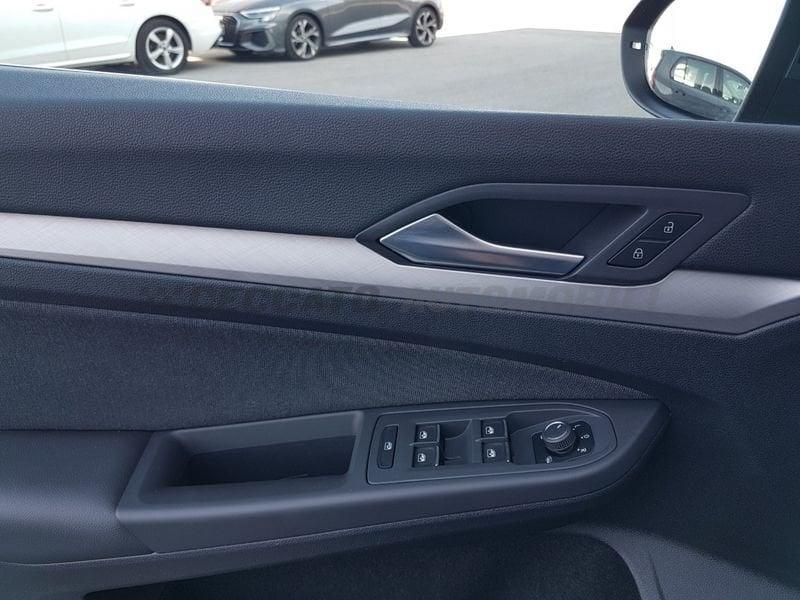 Volkswagen Golf VIII 2020 2.0 tdi Life 115cv dsg