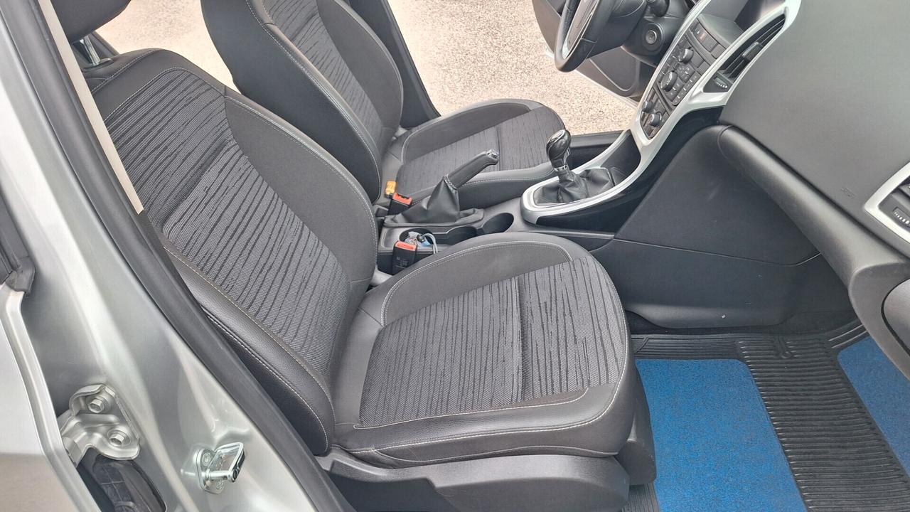 Opel Astra 1.4 Turbo 140CV 5 porte GPL Tech Cosmo