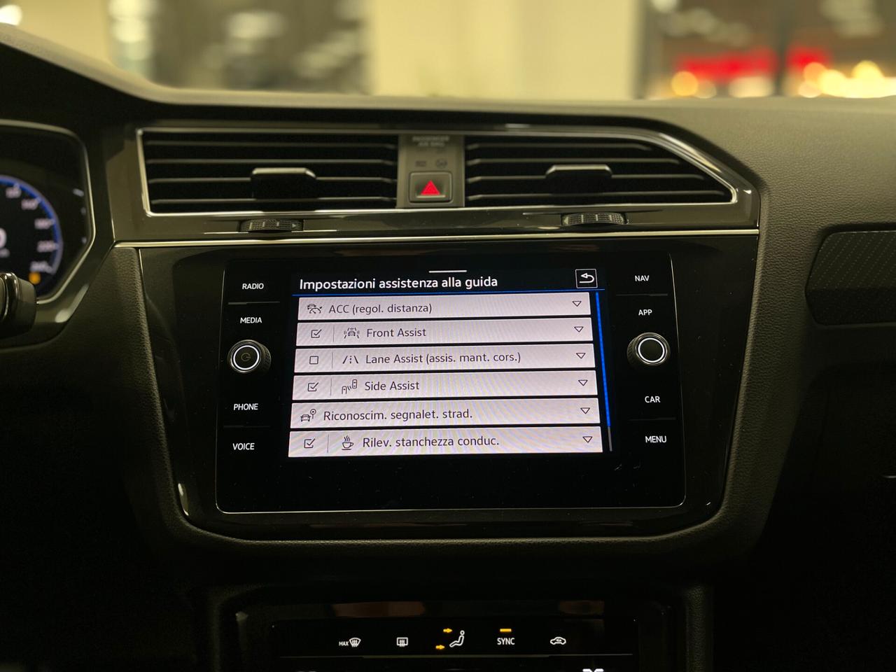 Volkswagen Tiguan 2.0 TDI 150cv SCR DSG R-Line