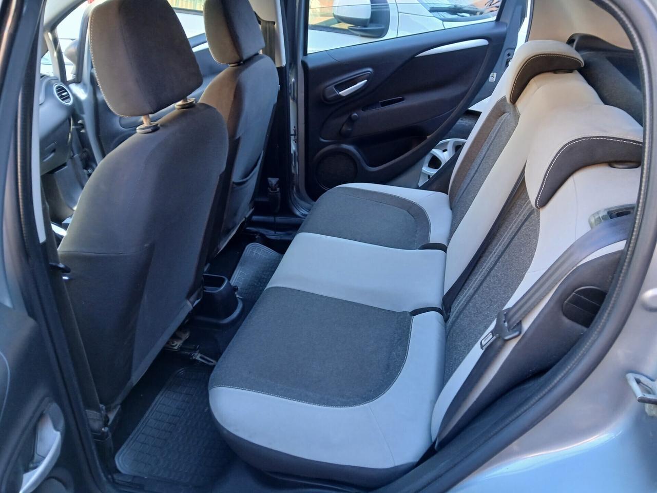 Fiat Punto 1.3 MJT II 75 CV 5 porte Lounge