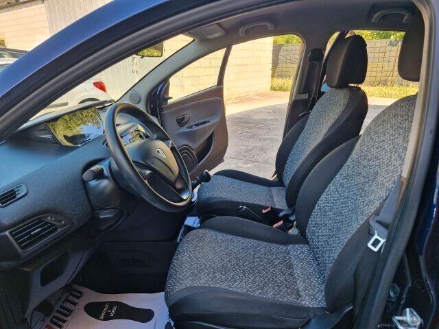 Lancia Ypsilon 1.2 69 CV 5 porte GPL Ecochic Elefantino Blu