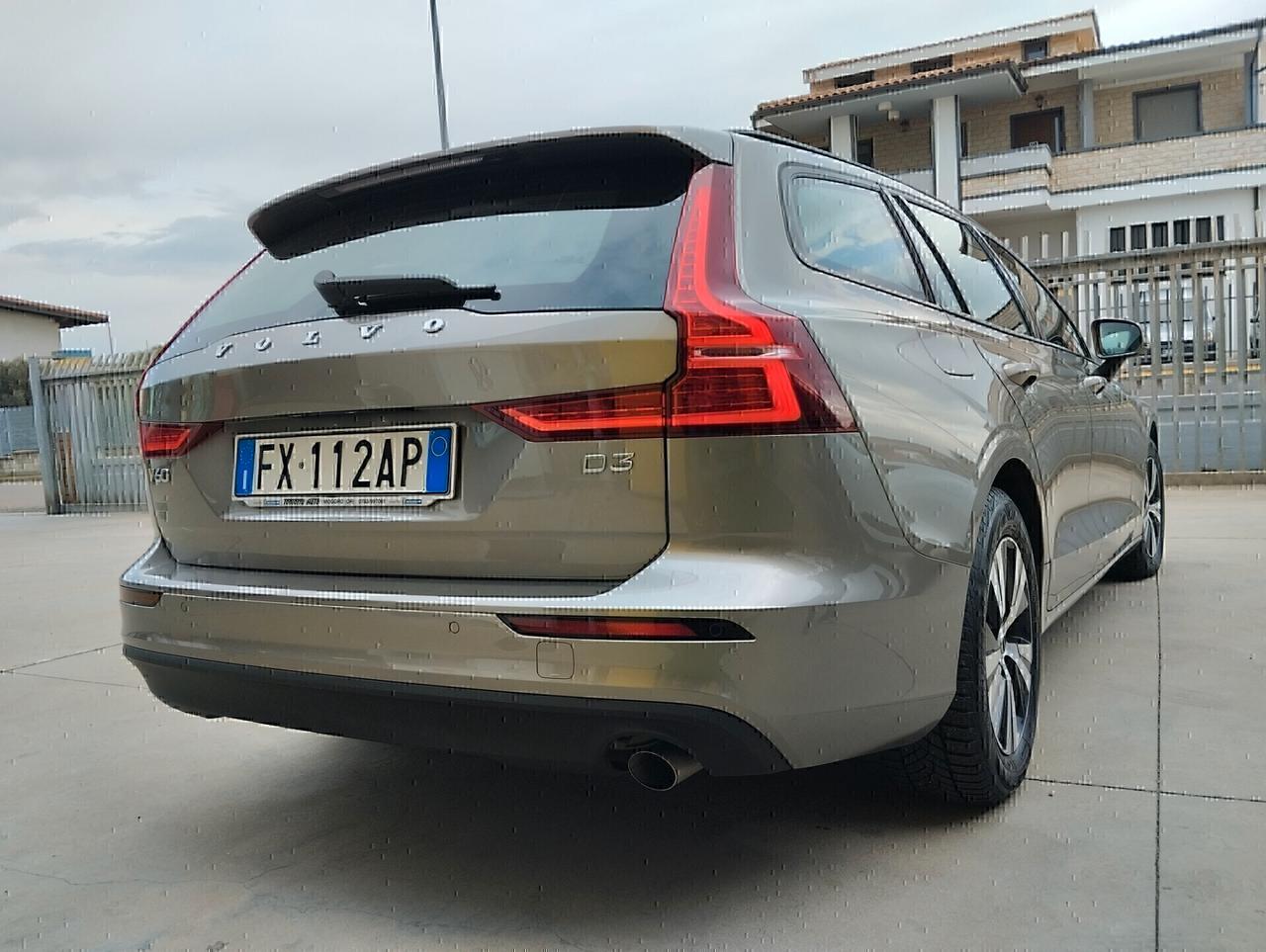 VOLVO V60 S.W. 2.0 TDI 150cv D3 Geartronic Business Plus