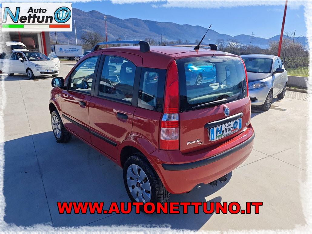 Fiat Panda 1.3 MJT 16V 4x4 con Gancio Traino