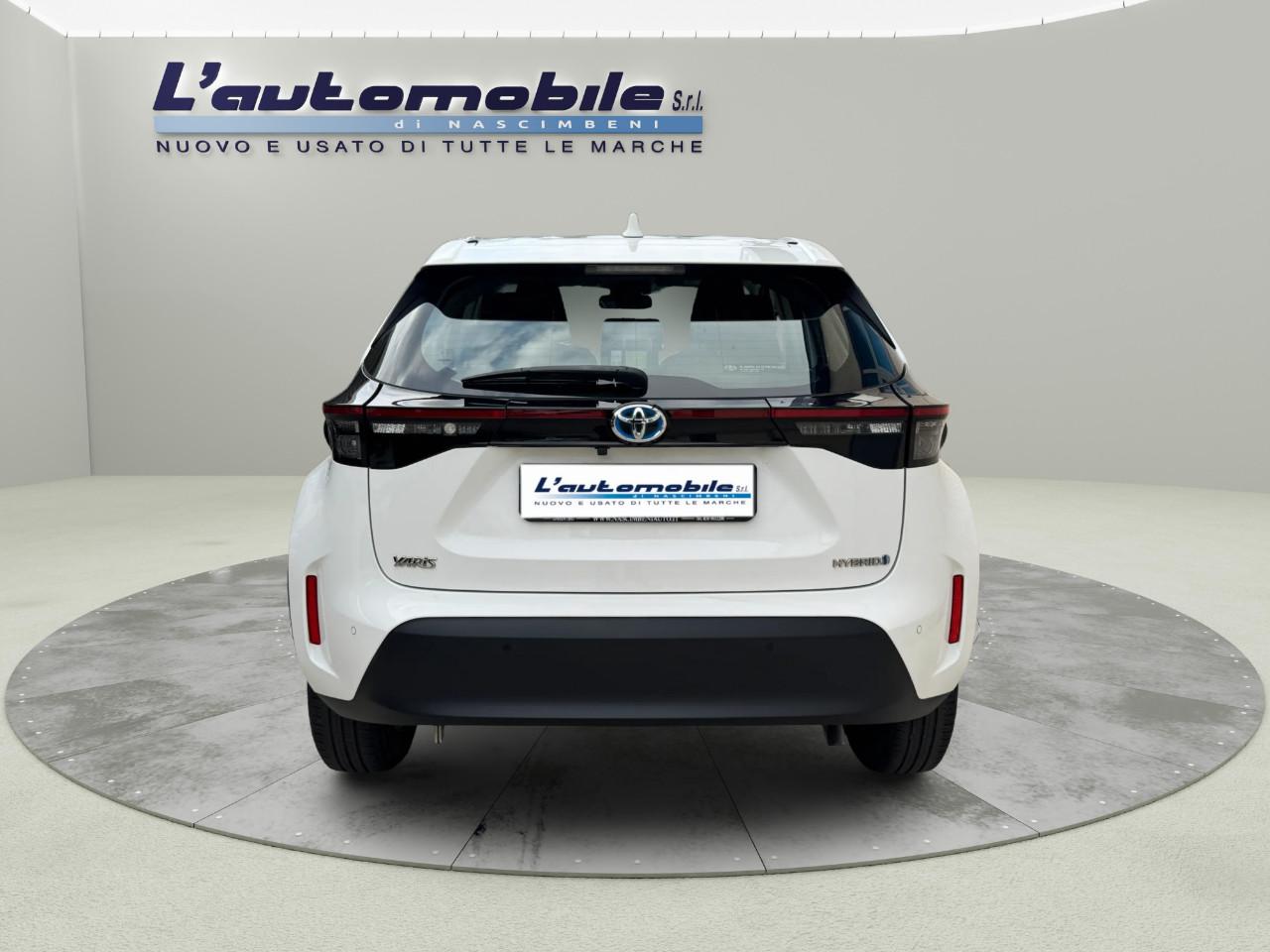 Toyota Yaris Cross 1.5h Business awd-i 116cv e-cvt NAVI