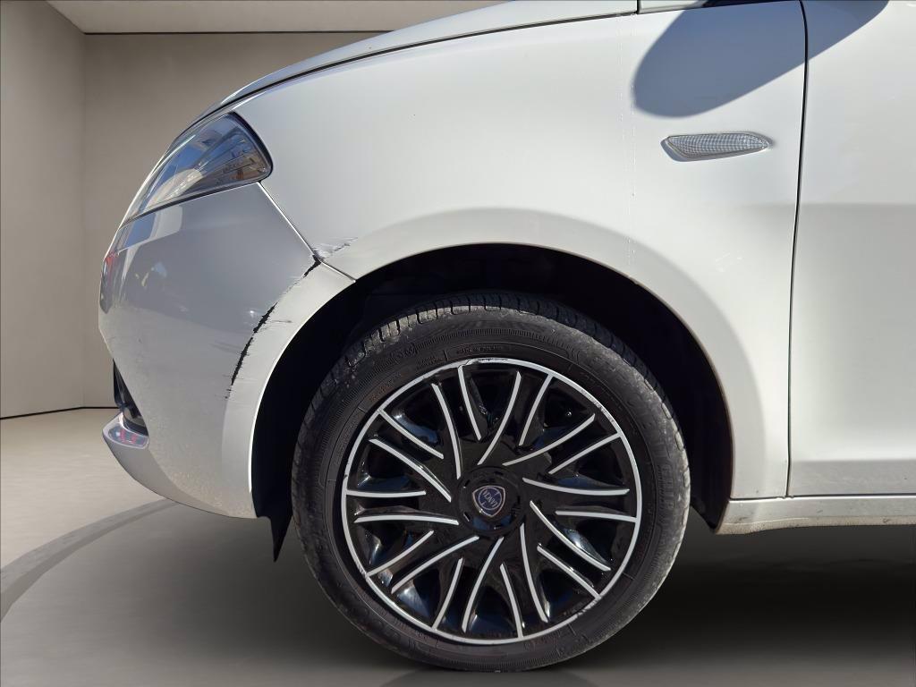 LANCIA Ypsilon 1.0 firefly hybrid Oro s&s 70cv del 2024