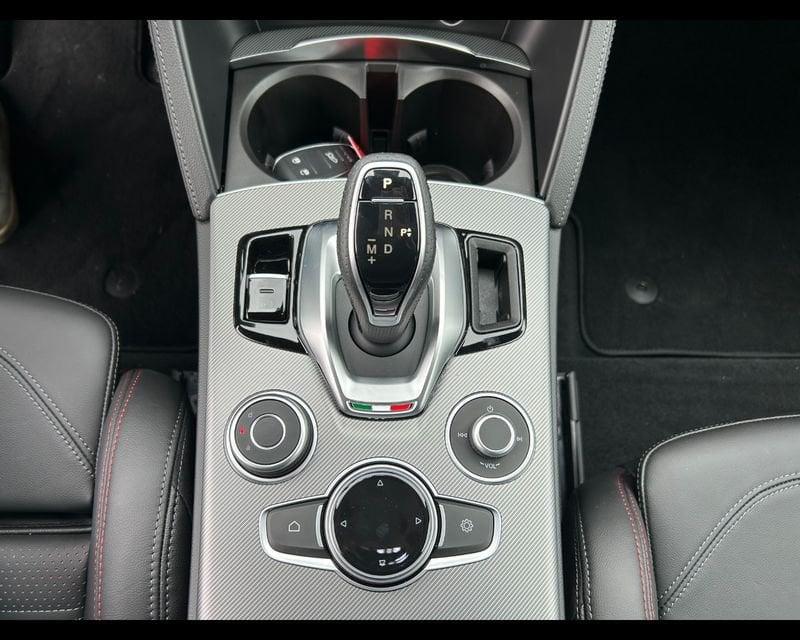 Alfa Romeo Stelvio 2.2 Turbodiesel 210 CV AT8 Q4 Tributo Italiano