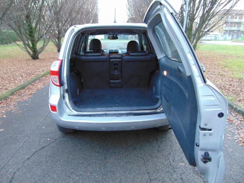 TOYOTA RAV4 3ª serie RAV4 Crossover 2.2 D-Cat ...