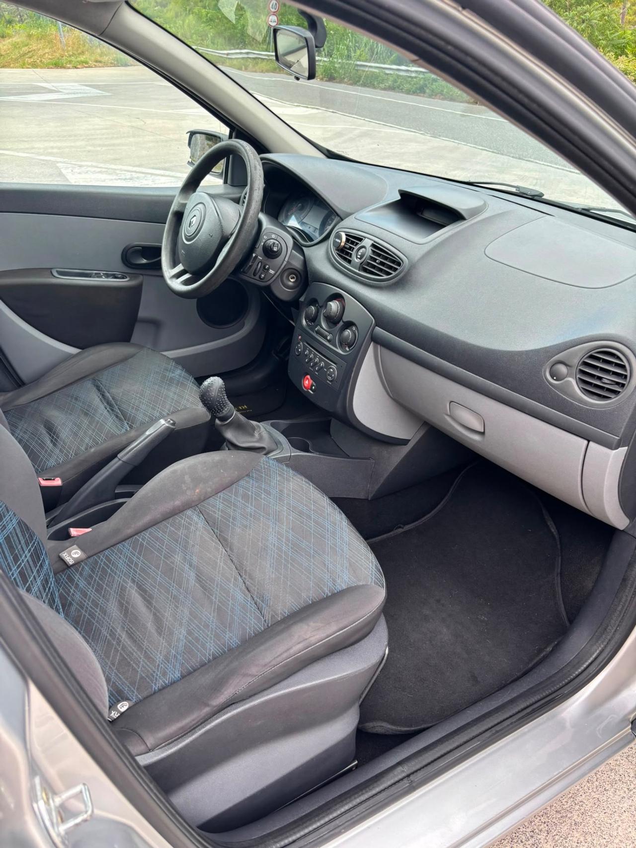 RENAULT CLIO 1.5 DCI
