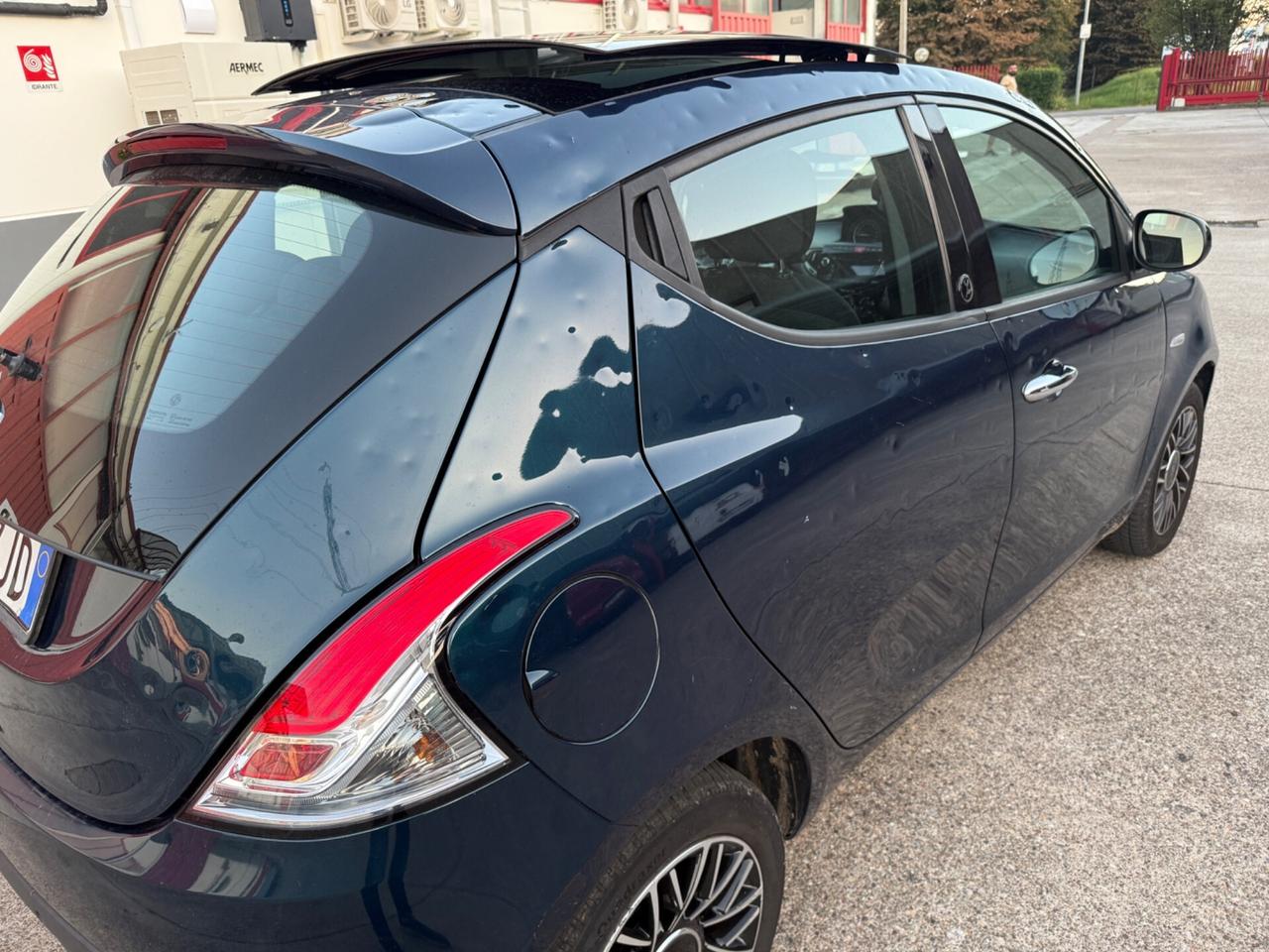 Lancia Ypsilon 1.3 MJT 16V 95 CV 5 porte S&S Silver