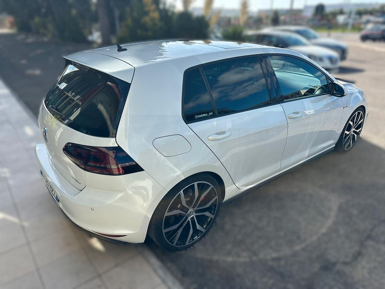 Volkswagen Golf GTI Performance 2.0 TSI DSG 5p 2015