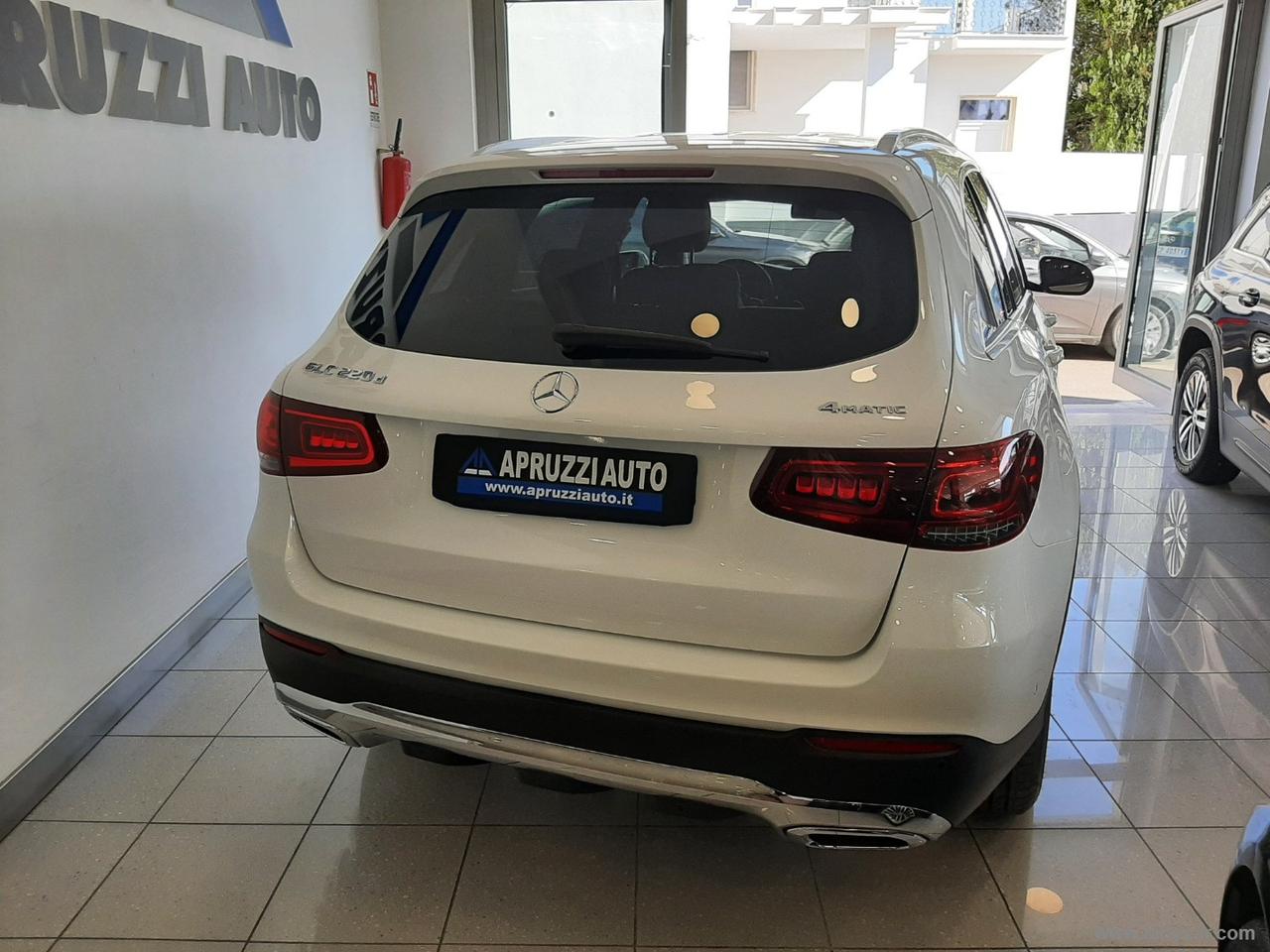 MERCEDES-BENZ GLC 220 d 4Matic Sport