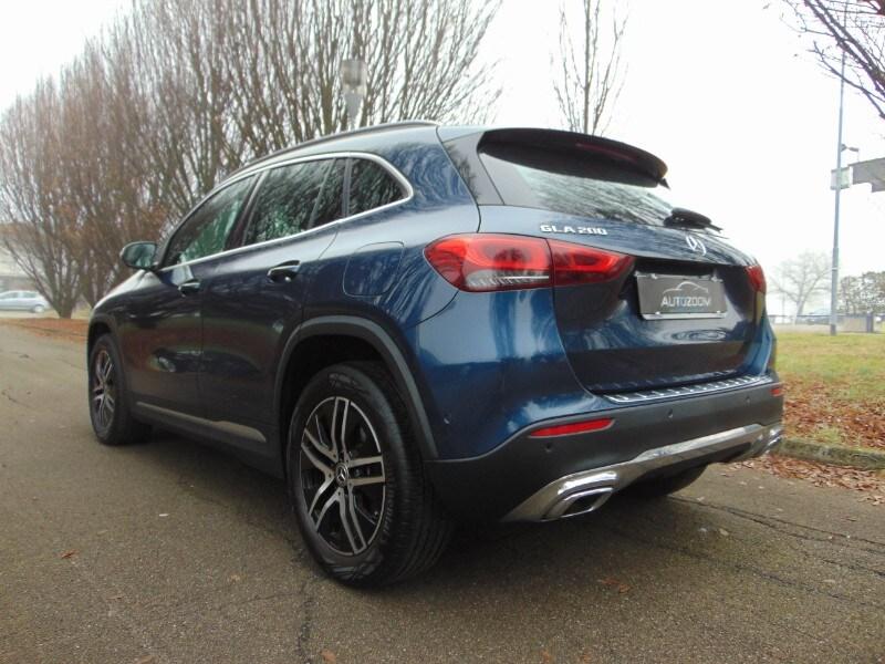 MERCEDES GLA (H247) GLA 200 Automatic ...