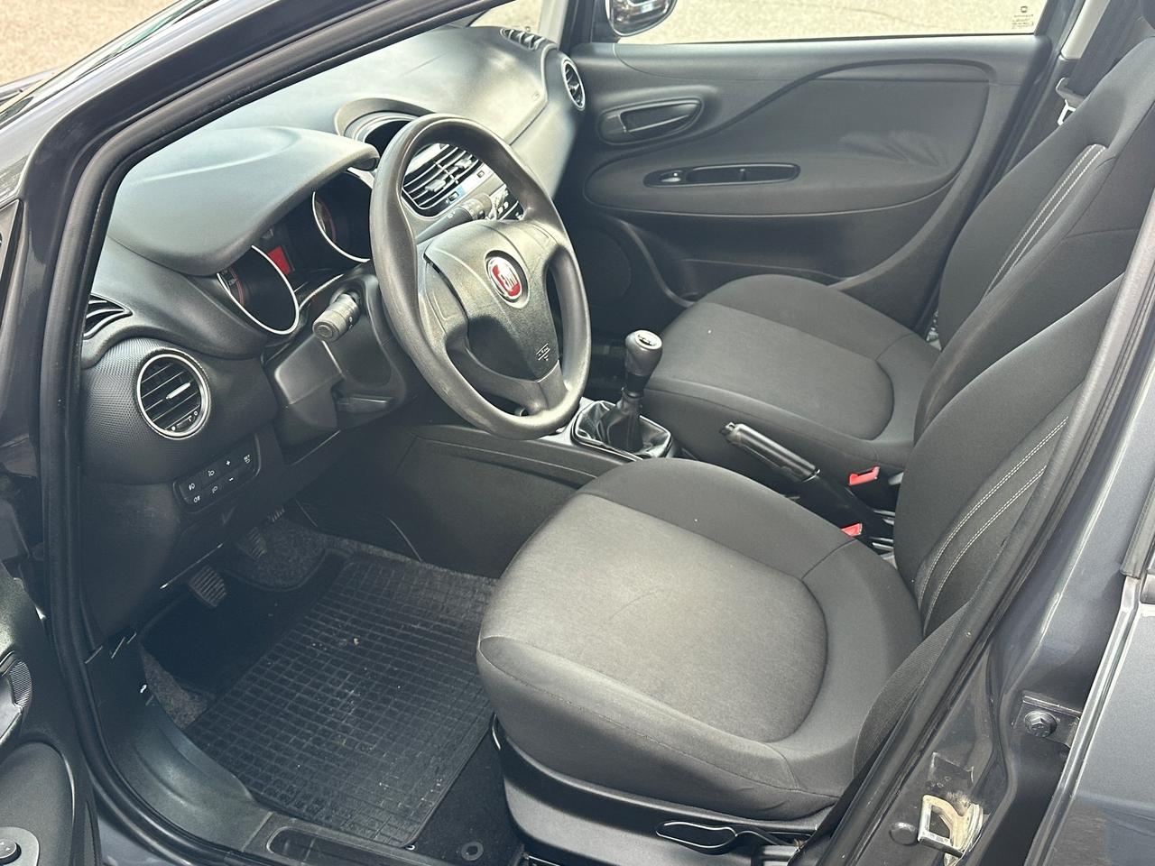 Fiat Punto 1.3 MJT S&S 95 CV 5 porte Street