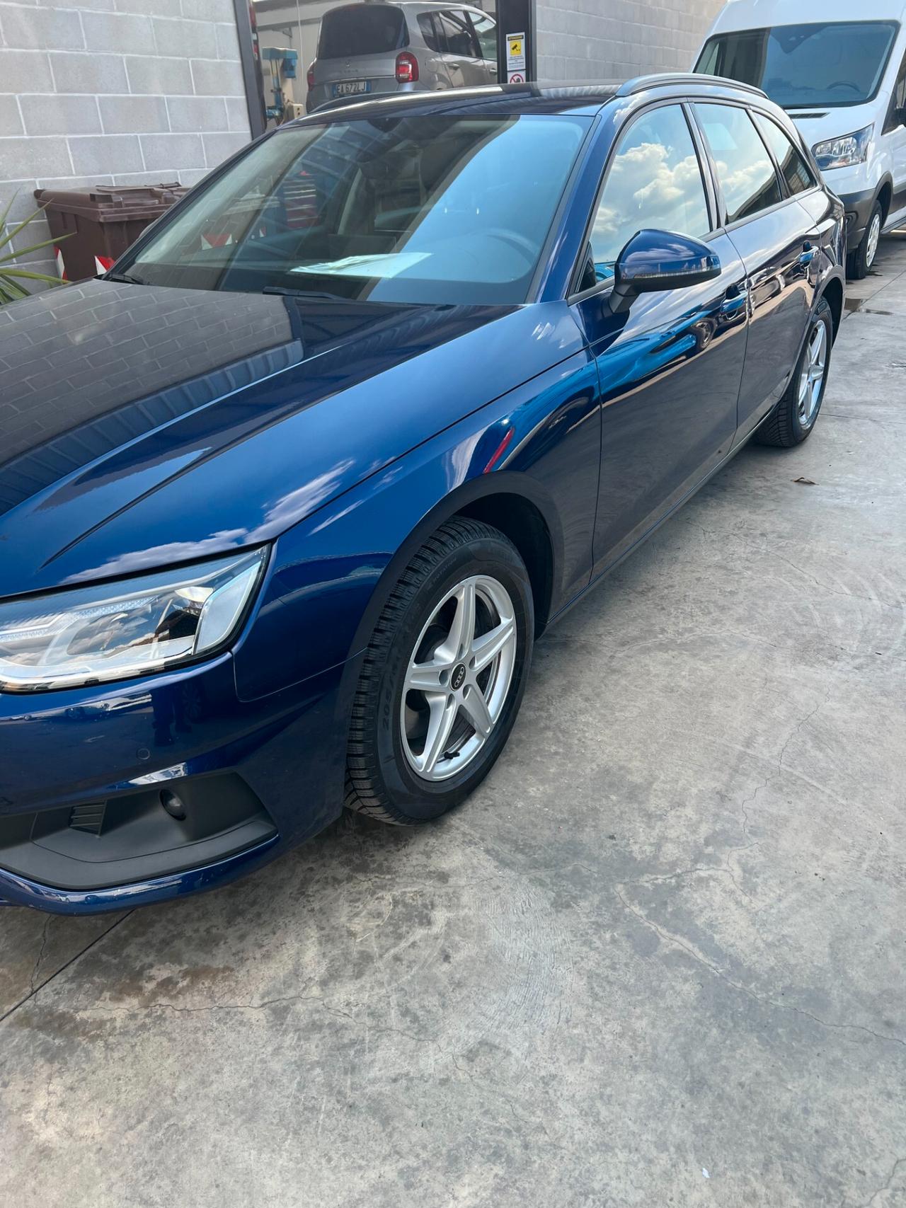 Audi A4 Avant 35 TDI/163 CV S tronic Business