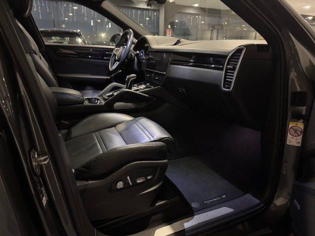 PORSCHE Cayenne Coupé 3.0 V6 Hybrid EDITION BLACK
