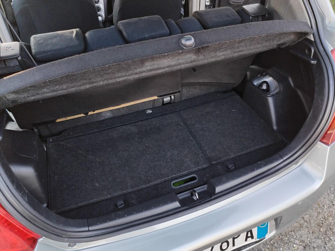 Toyota Yaris 1.0 5 porte 10/2007 km 140000 tagliando pre-consegna