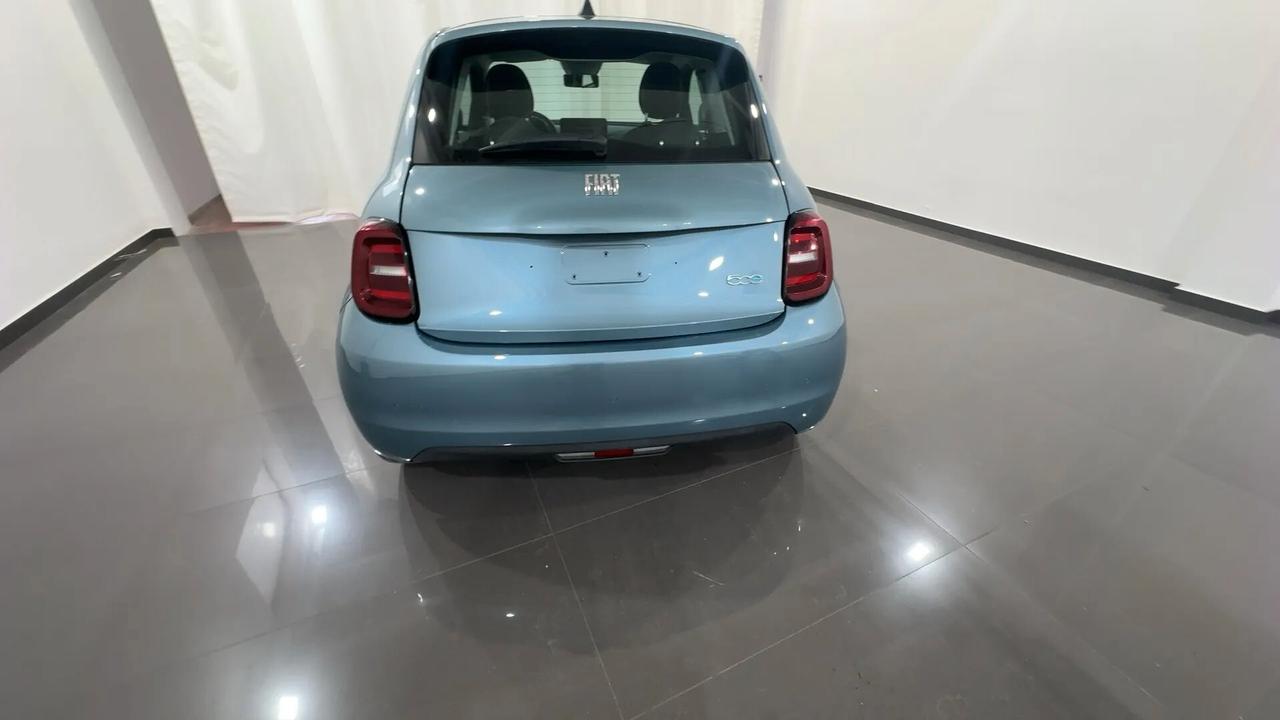 Fiat 500 500e 3 1 42 kWh Icon