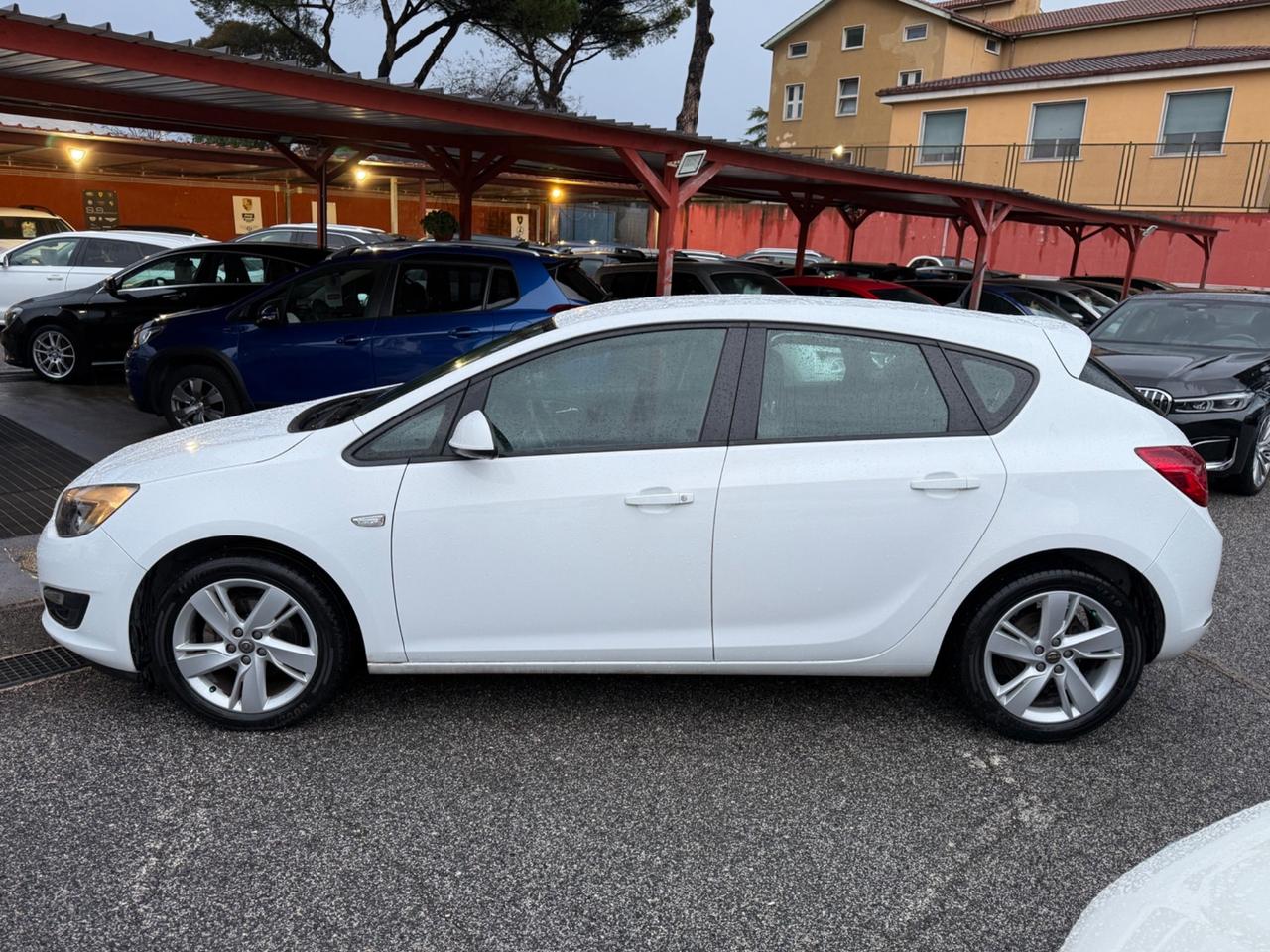 Astra 1.4 100CV-Cosmo-unipro-( 98 mila km ) -rate