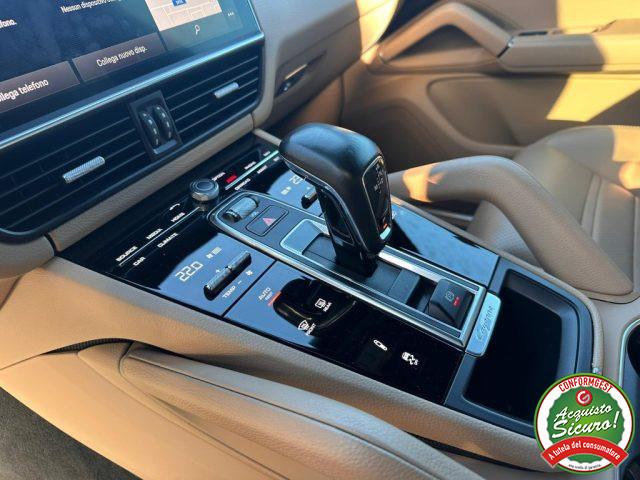 PORSCHE Cayenne Coupé 3.0 V6 Platinum Edition Tetto