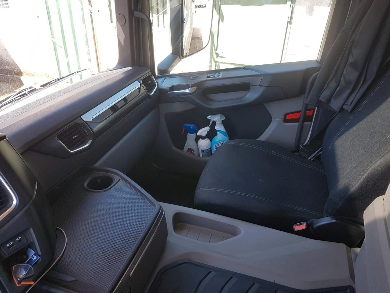 Scania G 500 tre assi cassone fisso